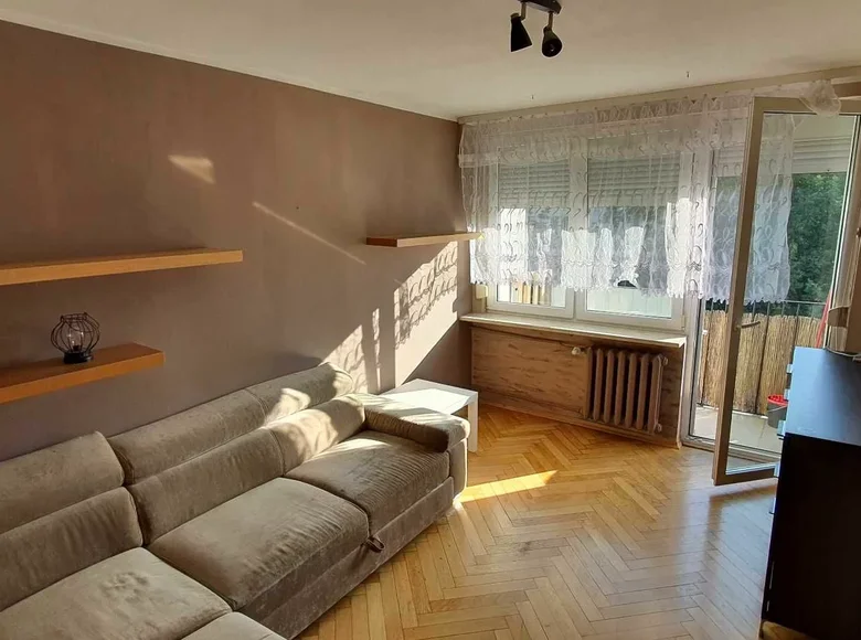 2 room apartment 37 m² in Warsaw, Poland