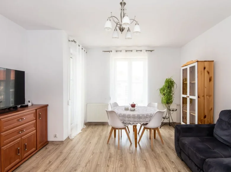 Apartamento 2 habitaciones 51 m² en Krosno, Polonia
