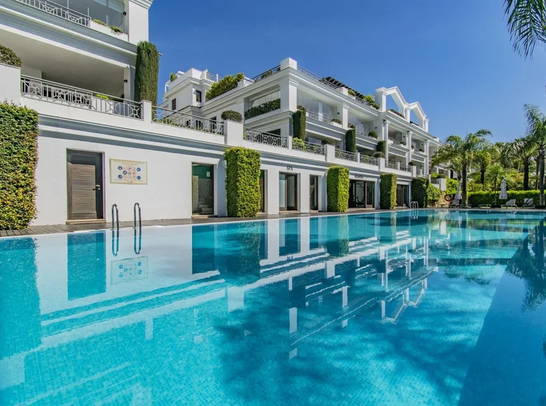 Apartamento 5 habitaciones 294 m² Estepona, Španjolska