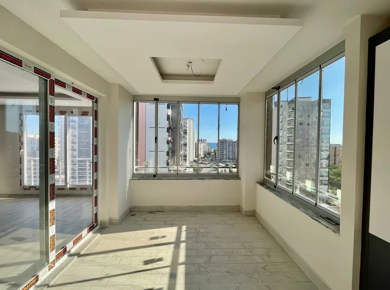 Квартира 4 комнаты 142 м² Мезитли, Турция