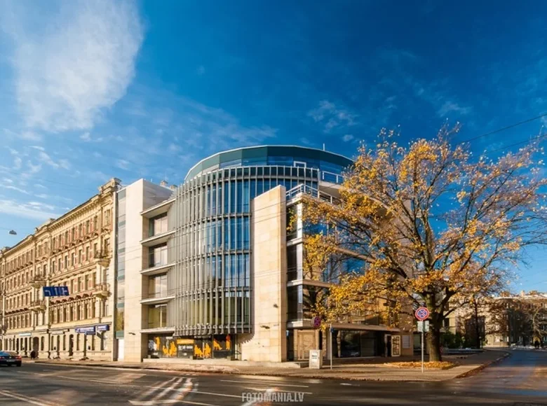 Gewerbefläche 680 m² in Riga, Lettland