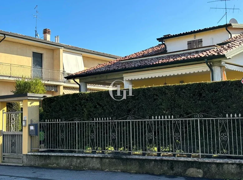 Вилла 12 комнат 250 м² Peschiera del Garda, Италия