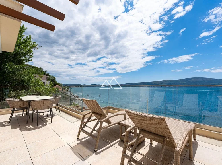 Mieszkanie 3 pokoi 91 m² Tivat, Czarnogóra