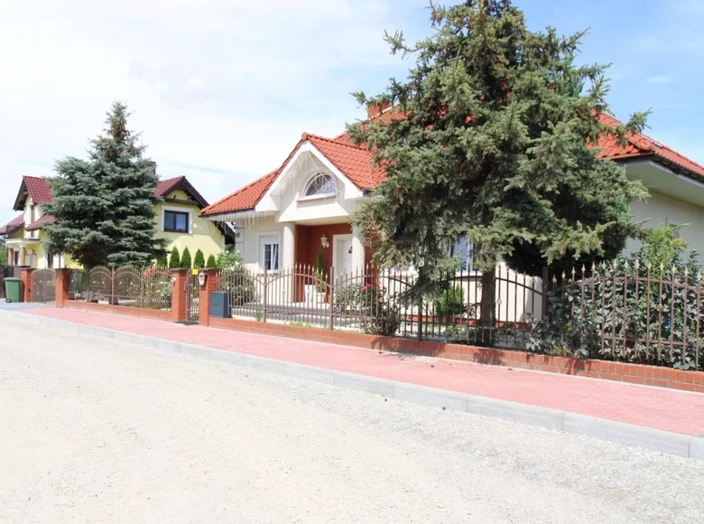 Maison 216 m² Chomecice, Pologne