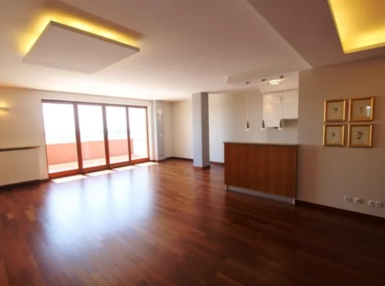 4 room apartment 140 m² in Warsaw, Poland