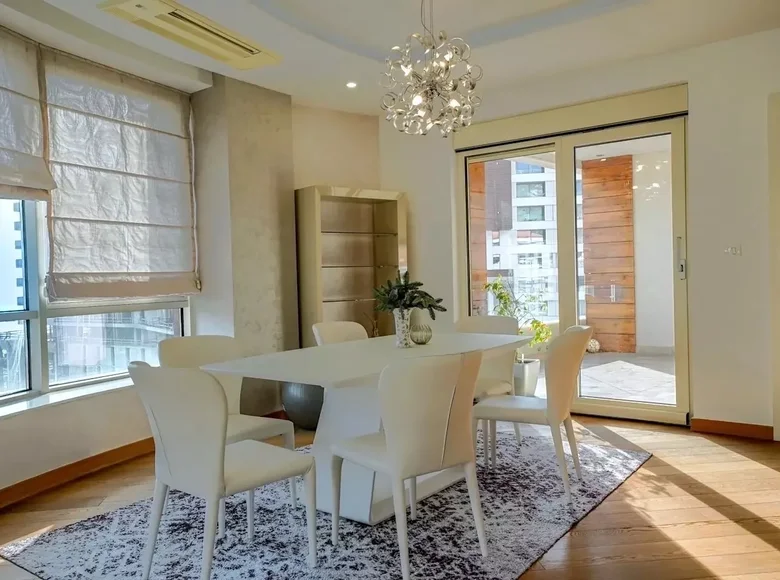 Квартира 3 комнаты 121 м² Будва, Черногория
