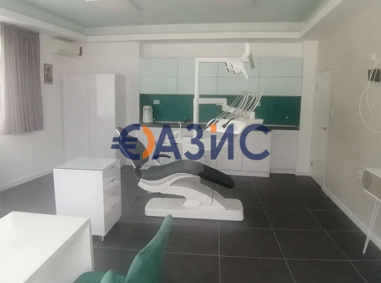 Propiedad comercial 61 m² en Sveti Vlas, Bulgaria