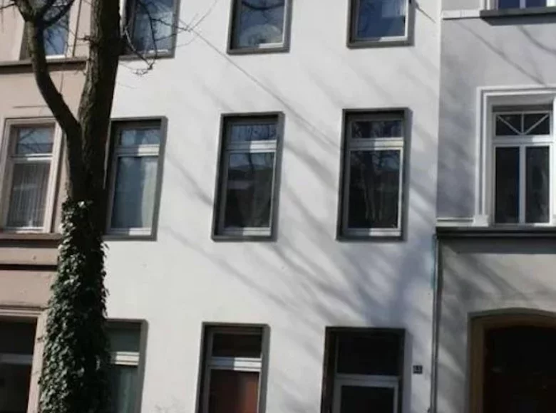 Edificio rentable 214 m² en Krefeld, Alemania