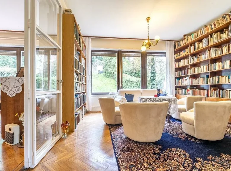 Villa de tres dormitorios 300 m² Zagreb, Croacia