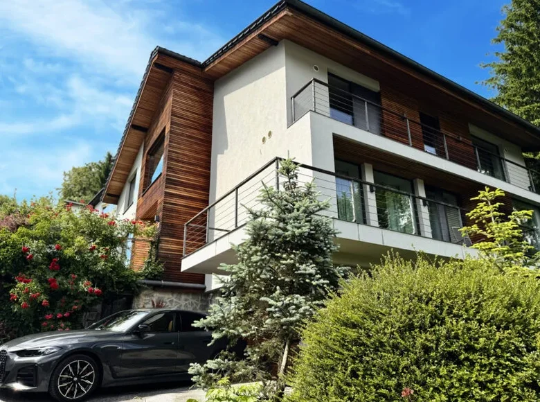 villa de 5 dormitorios 313 m² Eslovenia, Eslovenia