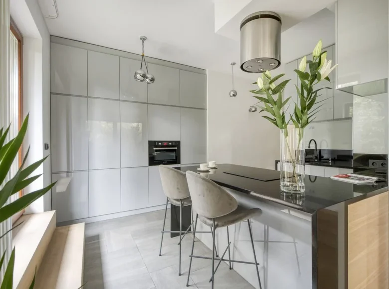 Квартира 3 комнаты 116 м² Варшава, Польша
