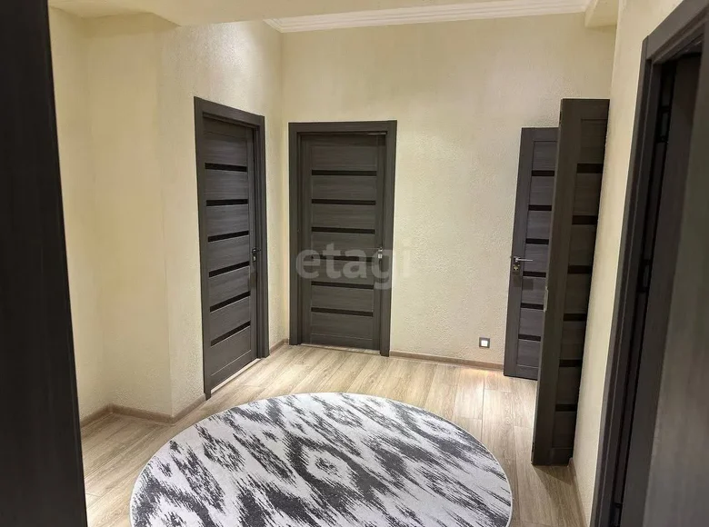 Kvartira 3 xonalar 104 m² Samarqandda