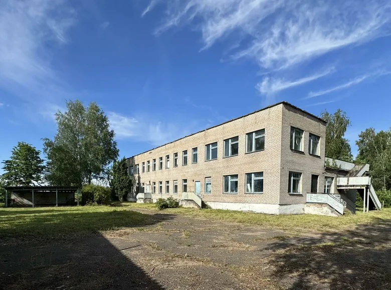 Commercial property 756 m² in Saltanovka, Belarus