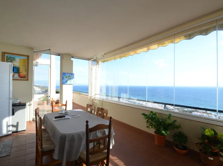 Mieszkanie 3 pokoi 229 m² Manilva, Hiszpania