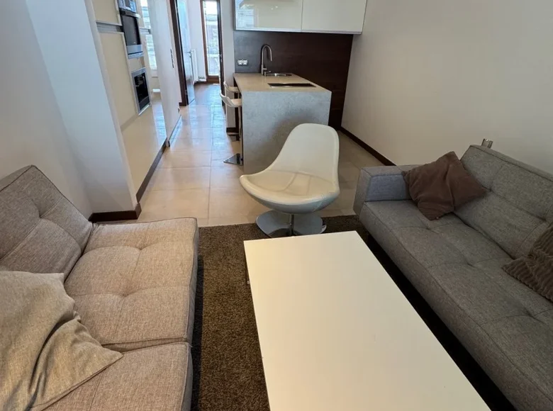 Квартира 4 комнаты 76 м² в Варшаве, Польша
