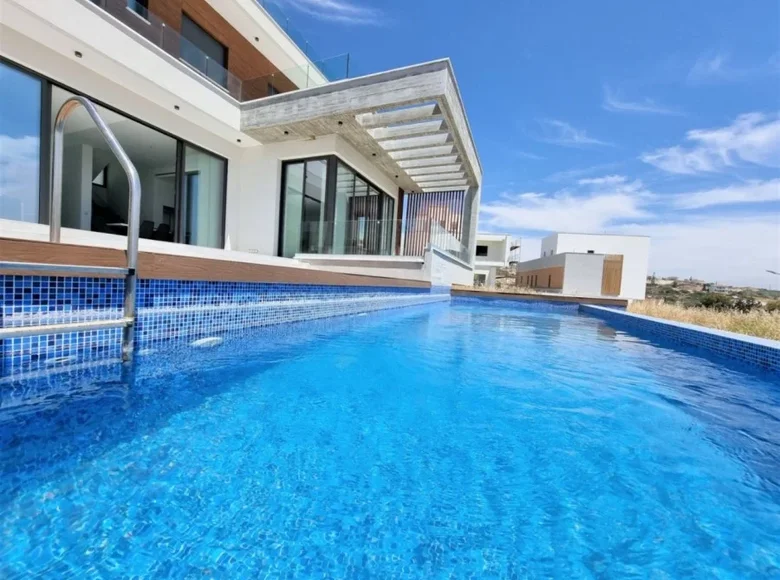 Maison 4 chambres 400 m² Agios Tychonas, Chypre
