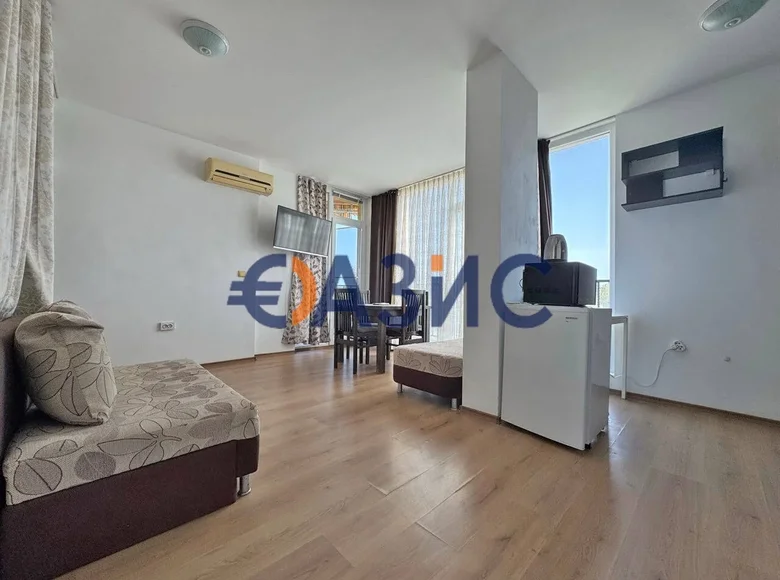 Квартира 2 комнаты 65 м² Несебр, Болгария