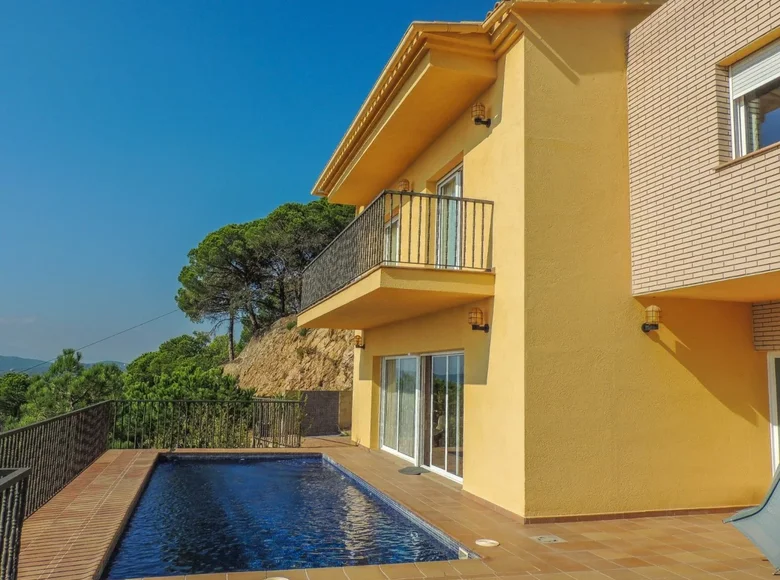 Casa 4 habitaciones 382 m² Lloret de Mar, España