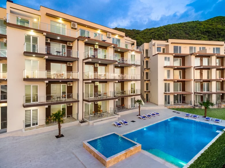 Apartamento 2 habitaciones 77 m² Municipio de Budva, Montenegro