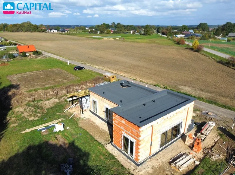 Casa 130 m² Pypliai, Lituania