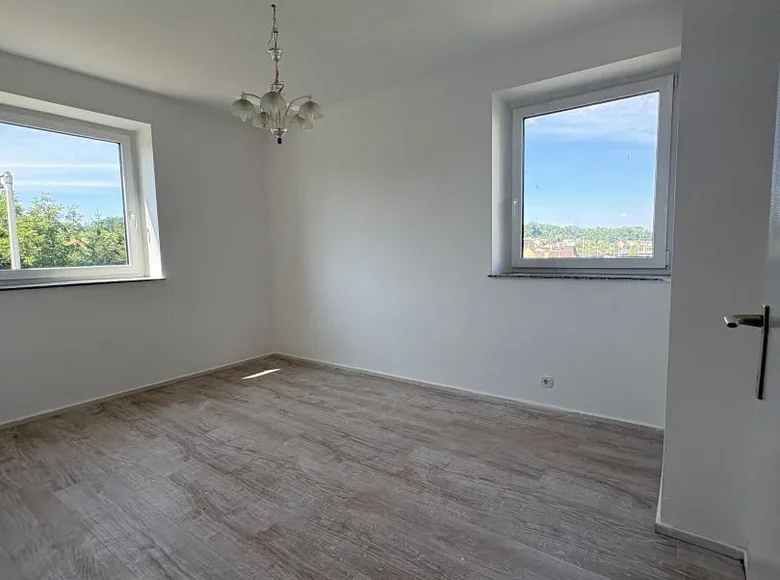 Mieszkanie 3 pokoi 72 m² Leonding, Austria