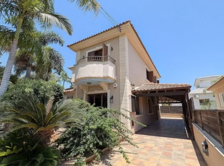 Casa 4 habitaciones 215 m² Germasogeia, Chipre