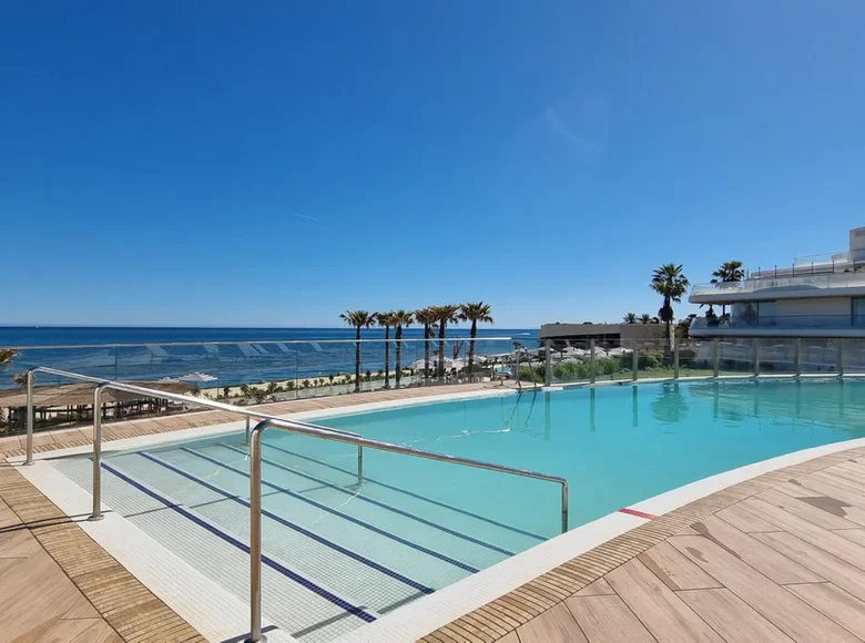 Apartamento 3 habitaciones 140 m² Estepona, Španjolska