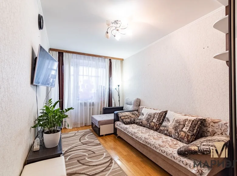 Mieszkanie 4 pokoi 79 m² Mińsk, Białoruś