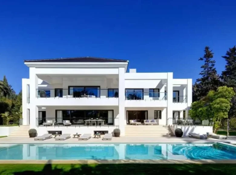 6 bedroom villa 1 163 m² Marbella, Spain