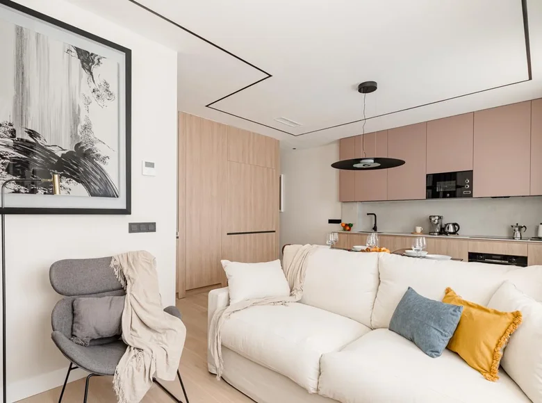2 bedroom apartment 76 m² Madrid, Spain