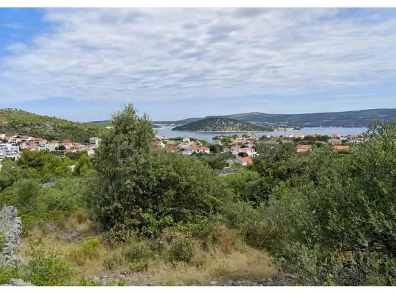 Land 4 060 m² Razanj, Croatia