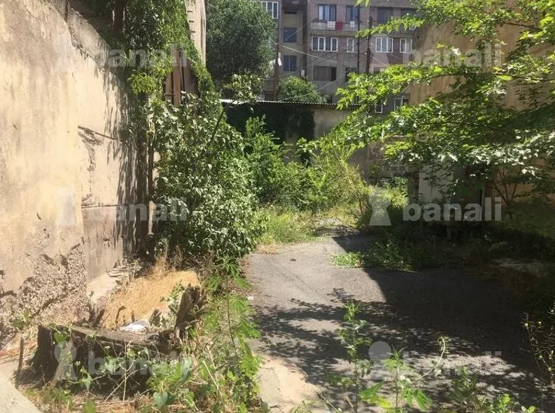 Commercial property 1 750 m² in Yerevan, Armenia
