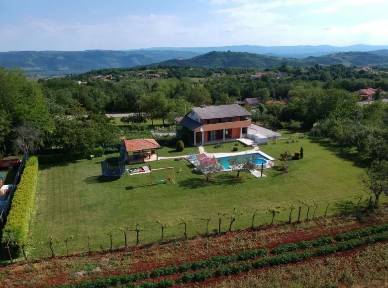 4 bedroom Villa 250 m² Umag, Croatia