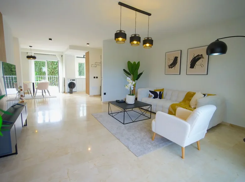 Apartamento 2 habitaciones 106 m² Marbella, Španjolska