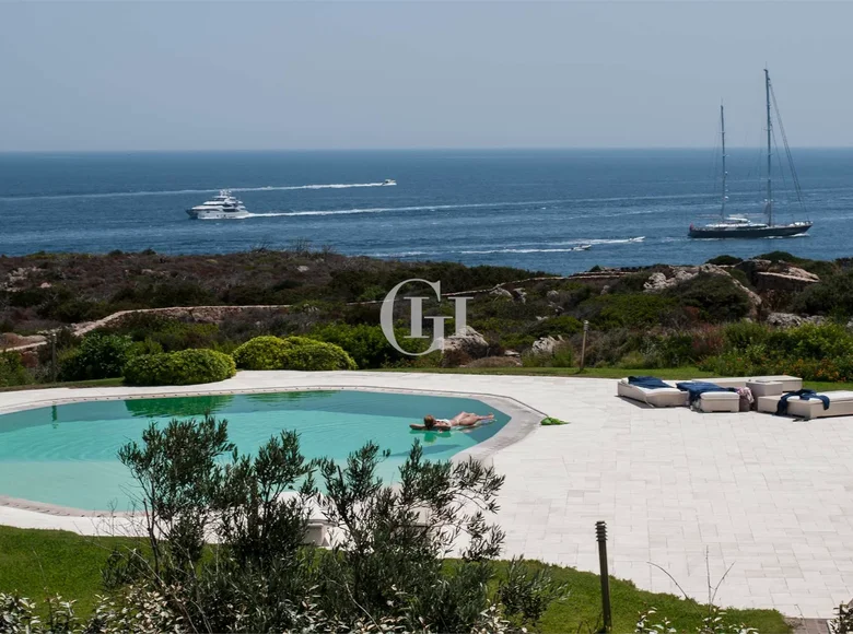 6 bedroom villa 550 m² Arzachena, Italy