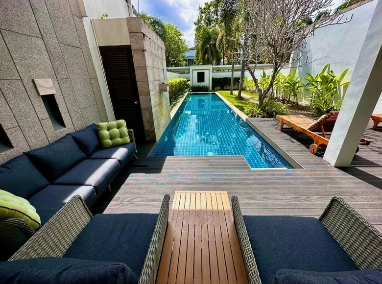 3 bedroom villa 256 m² Phuket, Thailand