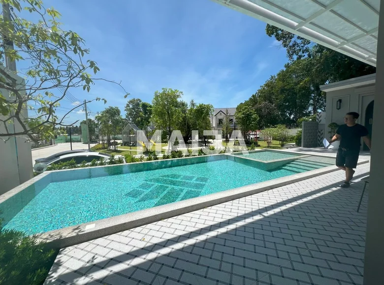 Villa de 4 habitaciones 142 m² Bang Lamung, Tailandia