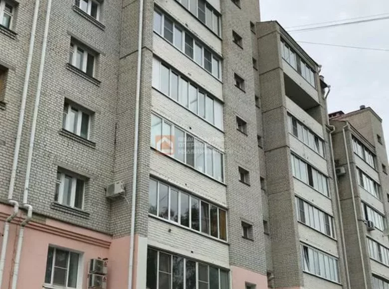 Mieszkanie 3 pokoi 82 m² Orzeł, Rosja