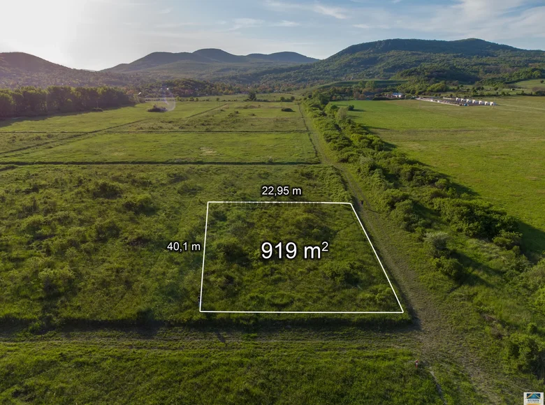 Land 919 m² Pomaz, Hungary