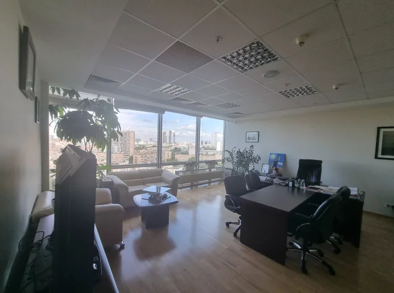 Bureau 6 500 m² à Northern Administrative Okrug, Fédération de Russie