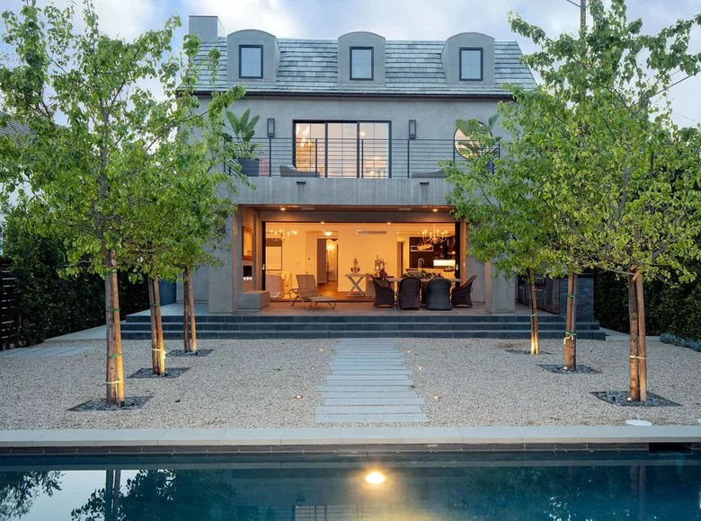 6 bedroom villa  Los Angeles County, United States