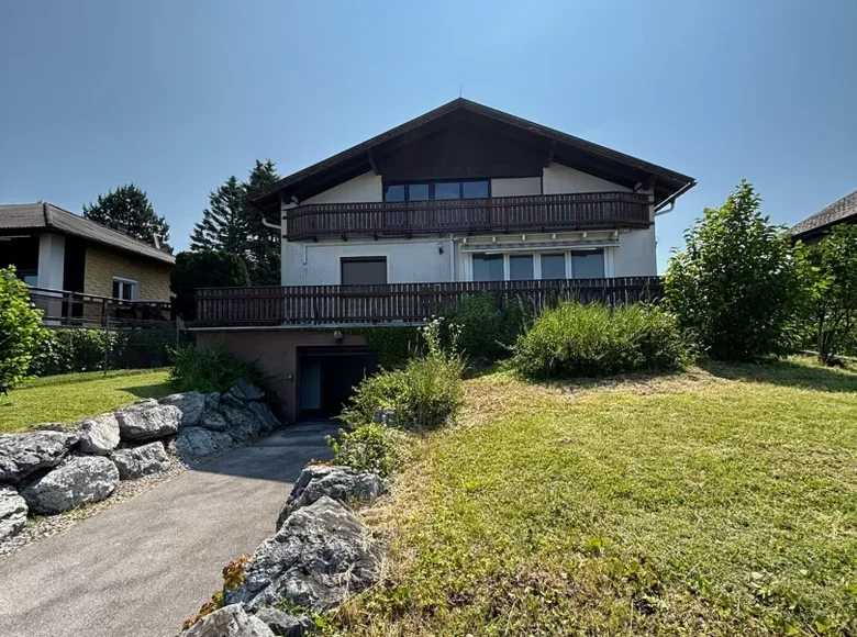 House 870 m² Hof am Leithaberge, Austria