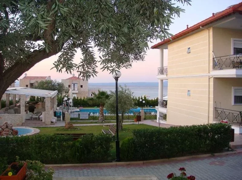 Hotel 900 m² Pefkochori, Grecja