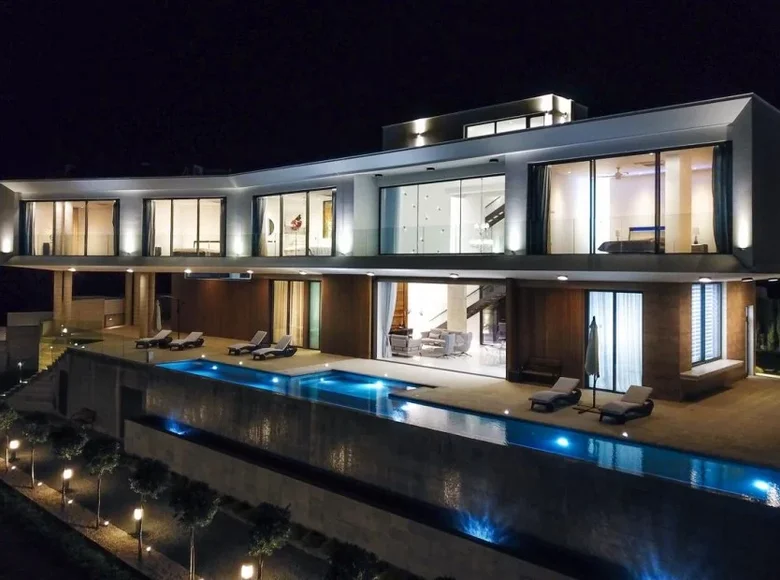 Casa 5 habitaciones 500 m² Peyia, Chipre
