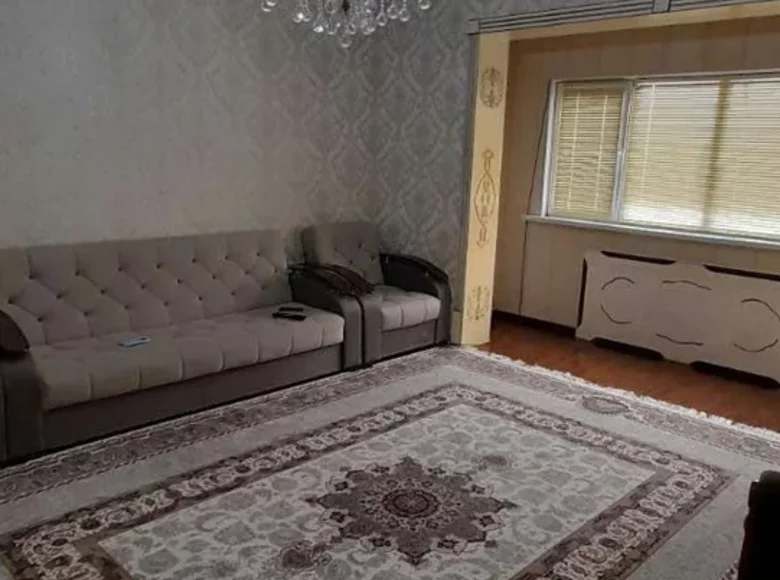 Kvartira 1 xona 60 m² Toshkentda