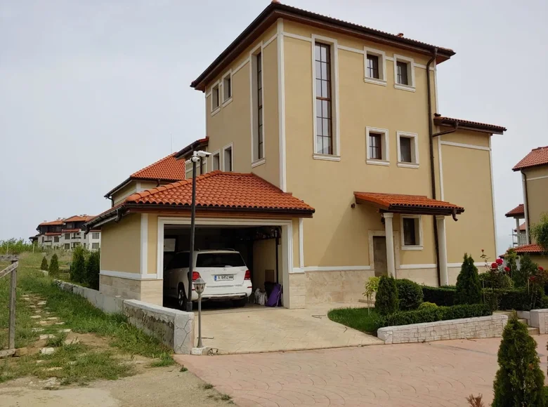 Maison 4 chambres 208 m² Kocharitsa, Bulgarie