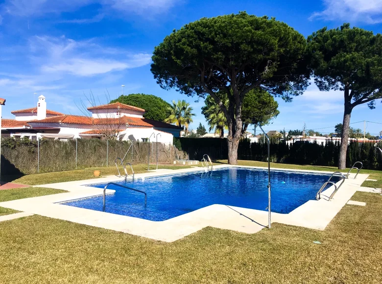 Villa de tres dormitorios 88 m² La Janda, España