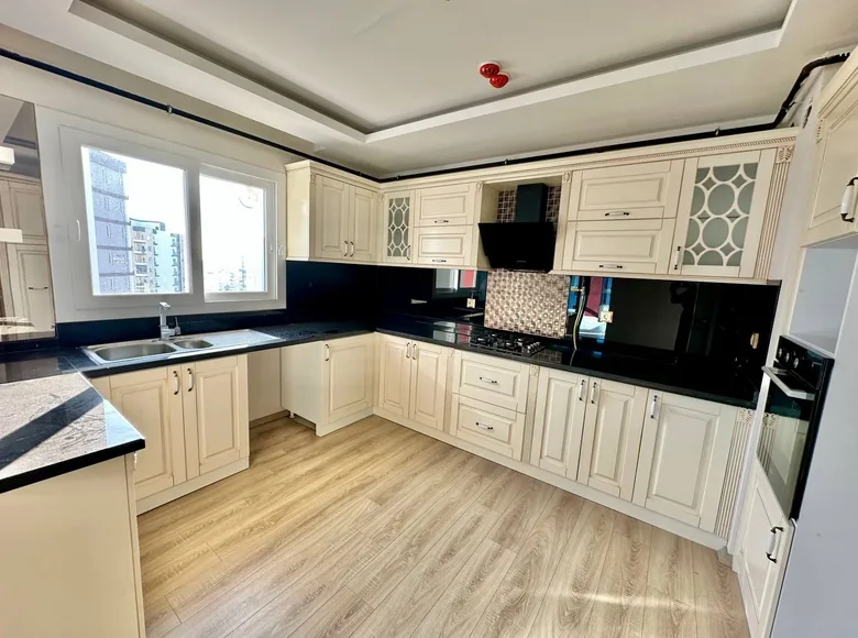 Apartamento 5 habitaciones 200 m² Mezitli, Turquía
