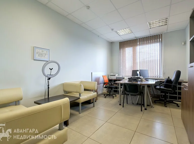 Oficina 212 m² en Minsk, Bielorrusia