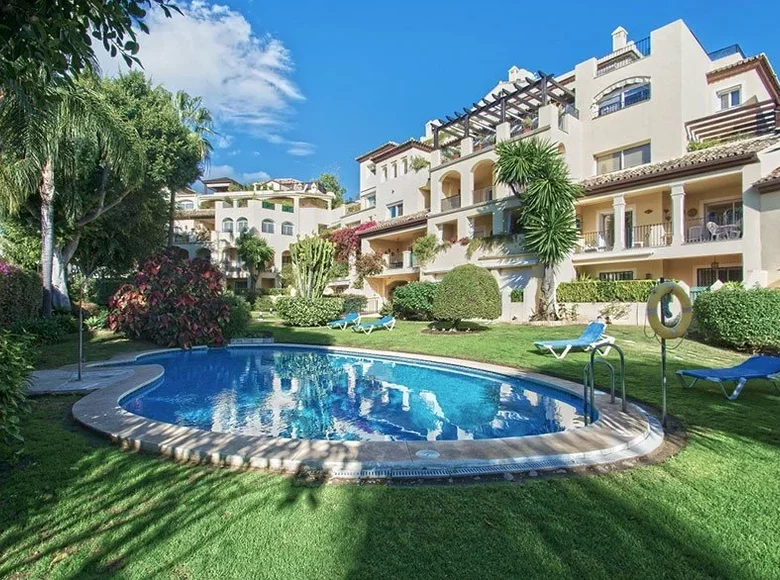 2 bedroom apartment 86 m² Marbella, Spain